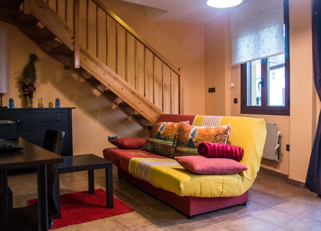 Apartamentos Turisticos Graus Exteriör bild